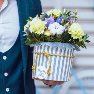 коробка круглая с цветами в Бресте