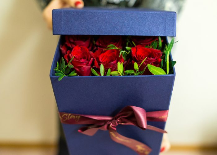 цветы, розы в коробке Брест _3